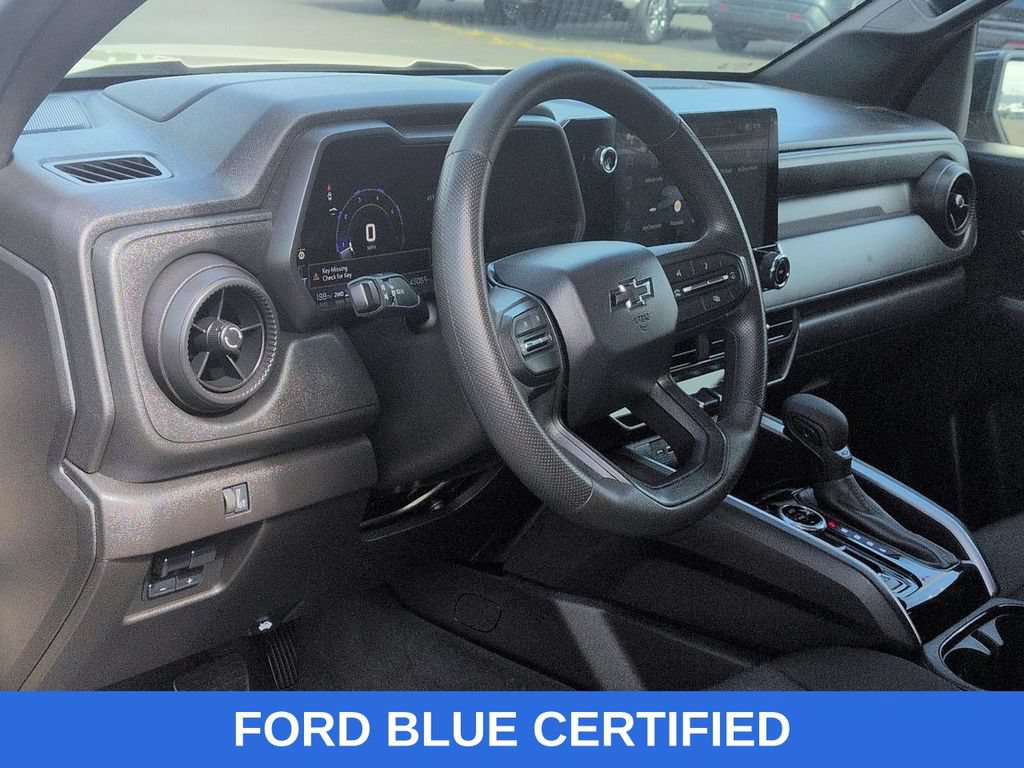 Used 2023 Chevrolet Colorado Trail Boss w/ Technology Package AWD/4WD image 11