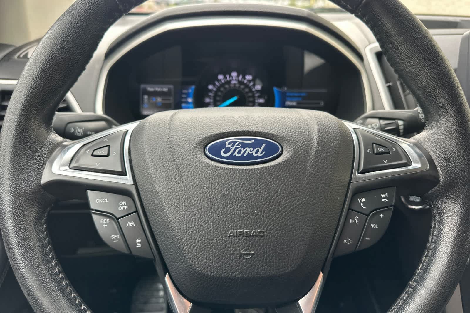 Certified 2021 Ford Edge SEL w/ Cargo Accessory Package AWD/4WD image 25