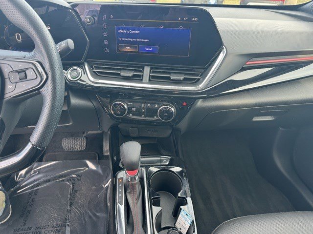 Used 2024 Chevrolet Trax RS w/ Sunroof Package image 18