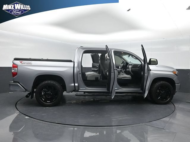 Used 2021 Toyota Tundra SR5 w/ SR5 Leather Package AWD/4WD image 27
