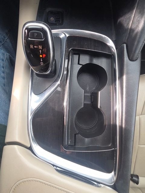 Used 2020 Buick Enclave Essence image 29