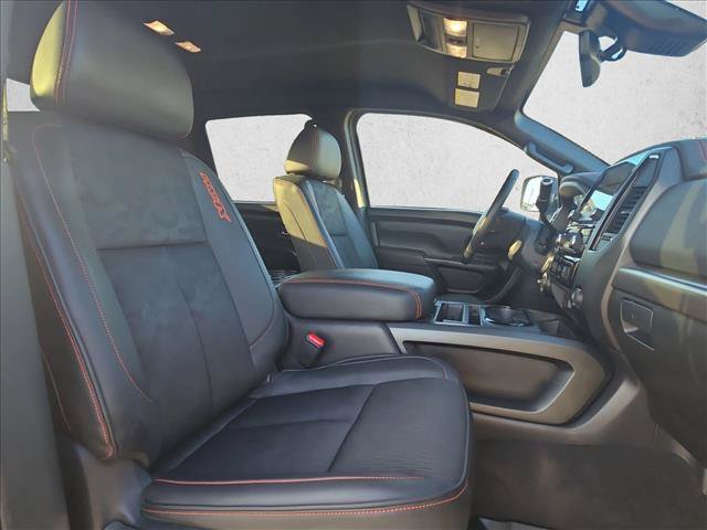 Used 2024 Nissan Titan PRO-4X AWD/4WD image 18