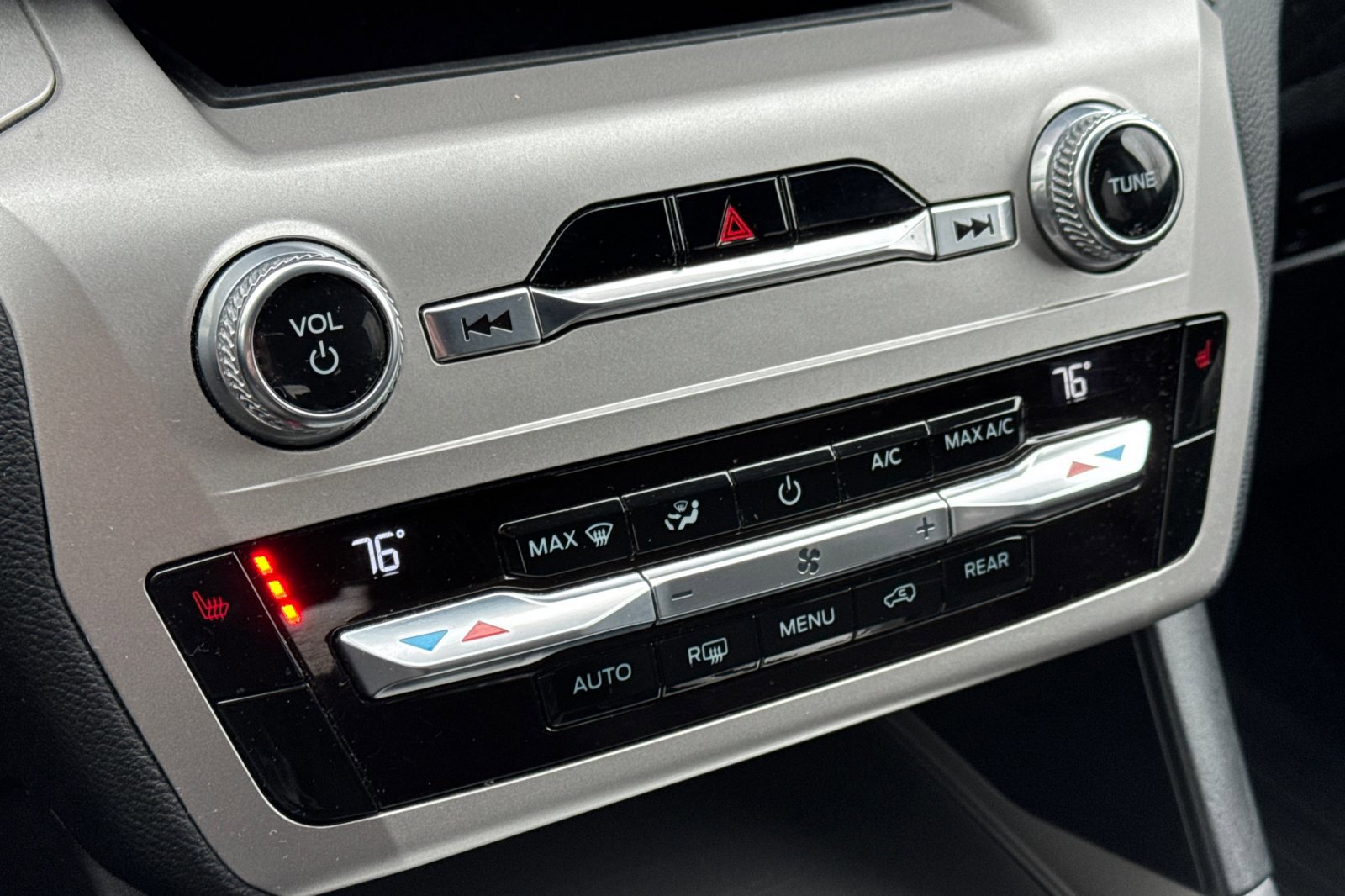 Certified 2021 Ford Explorer XLT image 21