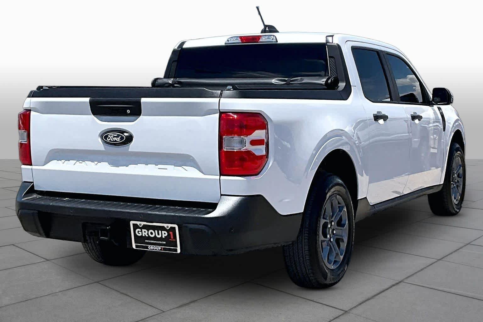 Certified 2025 Ford Maverick XLT w/ XLT Luxury Package FWD image 12