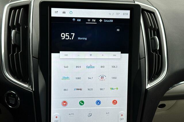 Certified 2022 Ford Edge Titanium w/ Equipment Group 301A AWD/4WD image 15