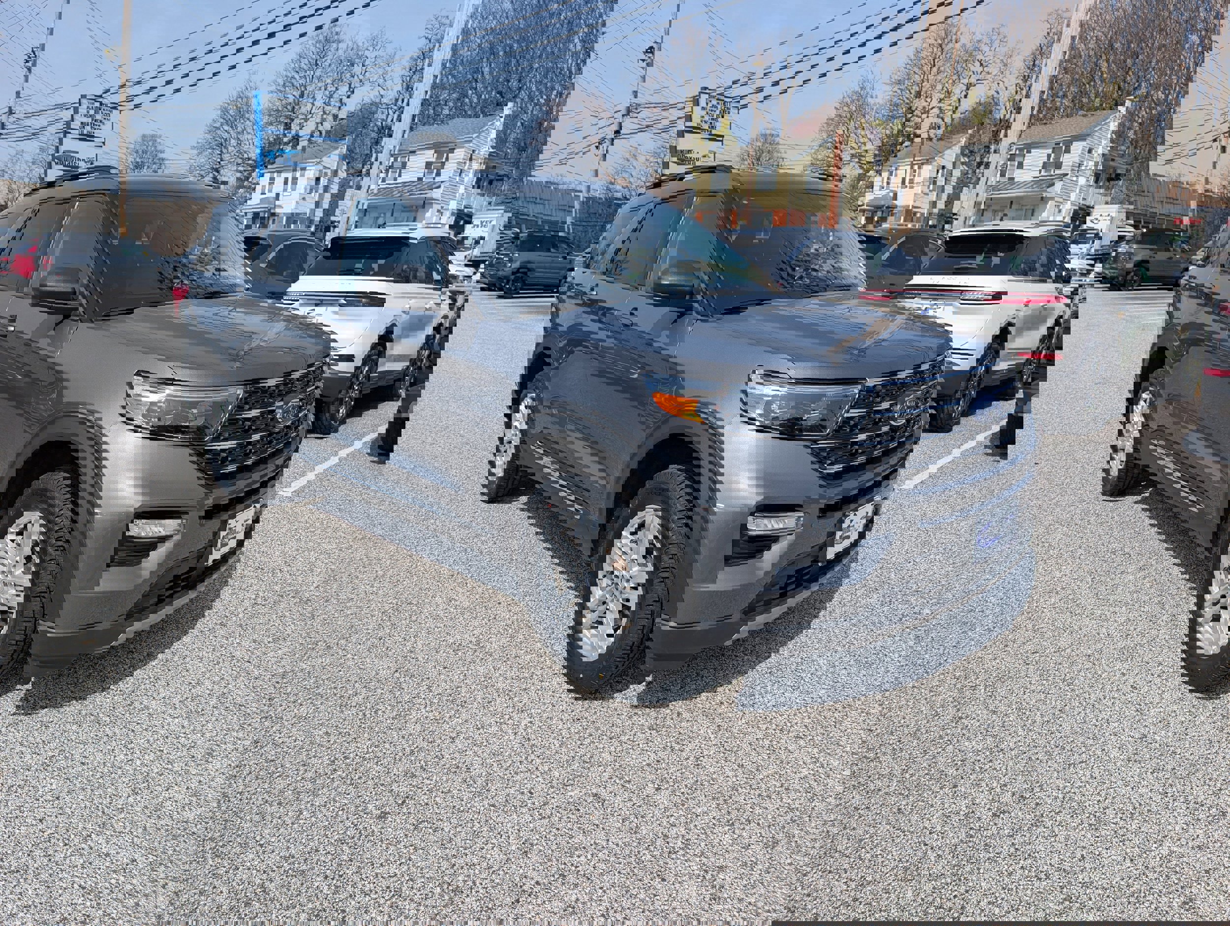 Certified 2023 Ford Explorer XLT w/ Equipment Group 202A image 9