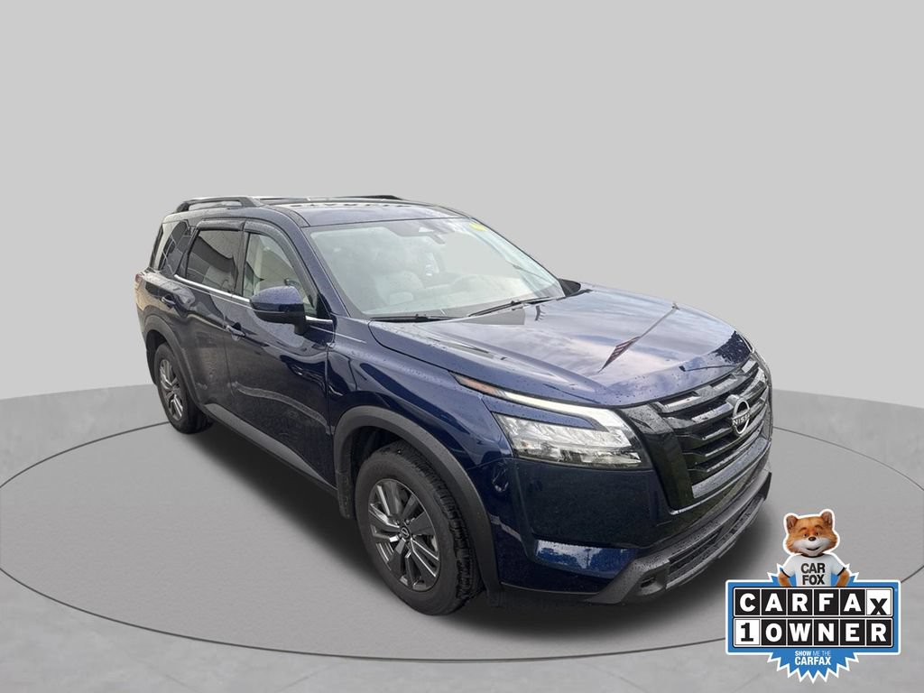 Used 2025 Nissan Pathfinder SV w/ Black Appearance Package