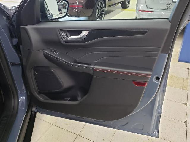 Certified 2023 Ford Escape ST-Line w/ Tech Pack #1 AWD/4WD image 16