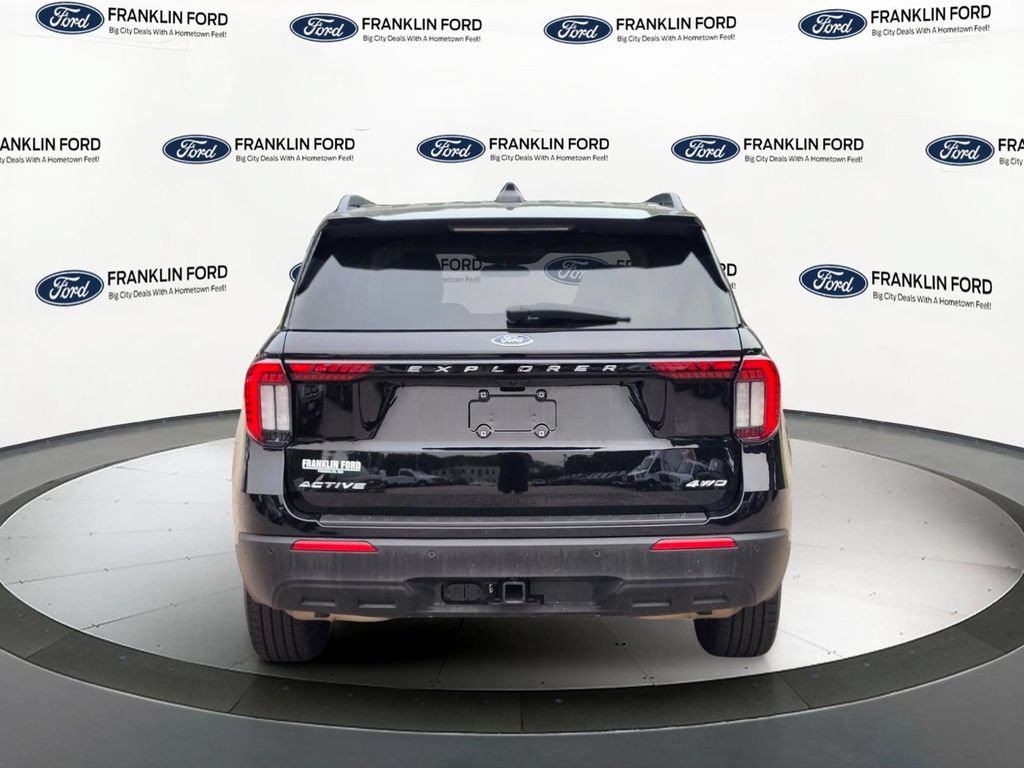 Certified 2025 Ford Explorer Active AWD/4WD image 4