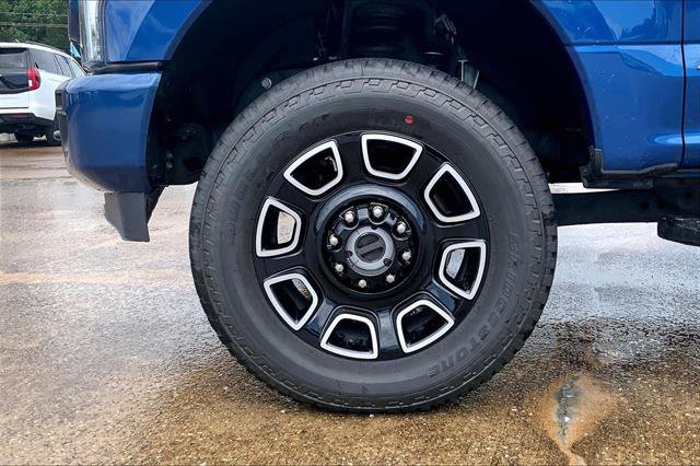 Certified 2022 Ford F250 Lariat w/ Lariat Ultimate Package AWD/4WD image 8