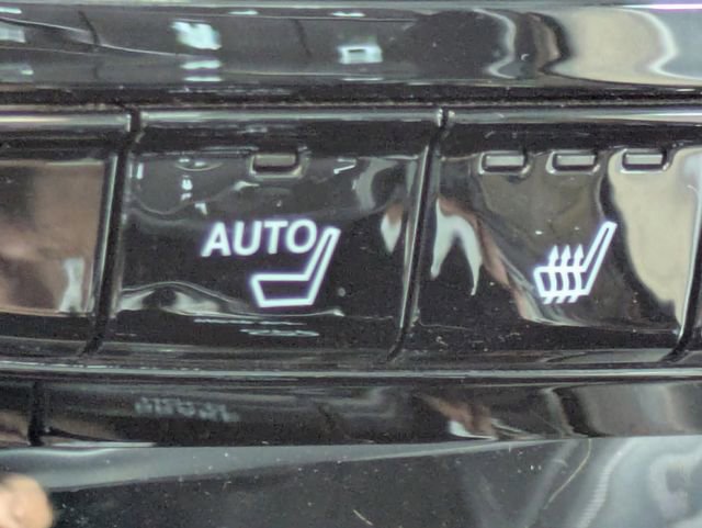 Used 2023 Acura MDX SH-AWD w/ Technology Package image 24
