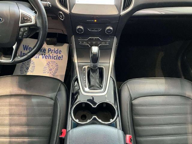 Certified 2017 Ford Edge SEL w/ Equipment Group 201A image 26