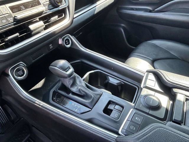 Used 2025 Toyota Grand Highlander FWD image 13
