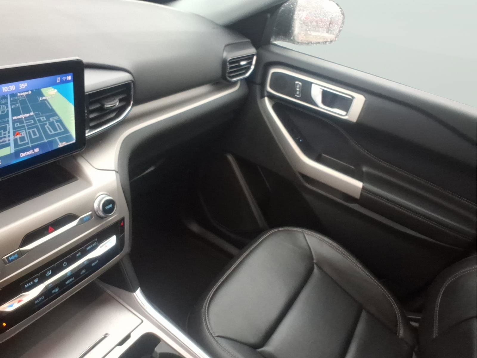 Certified 2023 Ford Explorer XLT w/ Equipment Group 202A image 22