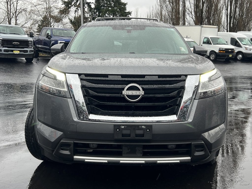 Used 2023 Nissan Pathfinder Platinum image 7
