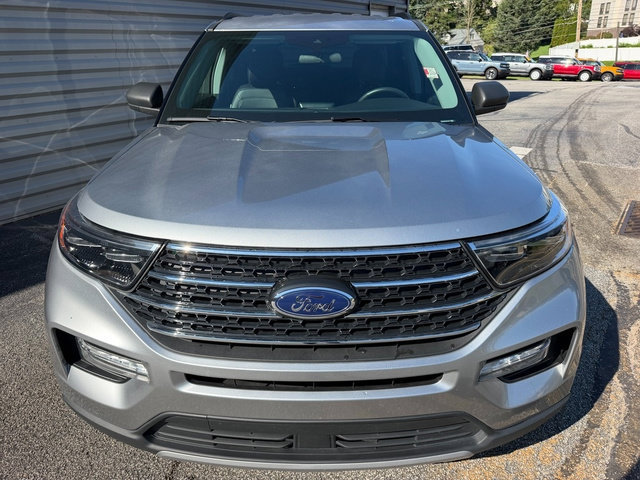 Certified 2024 Ford Explorer XLT w/ Equipment Group 202A AWD/4WD image 12