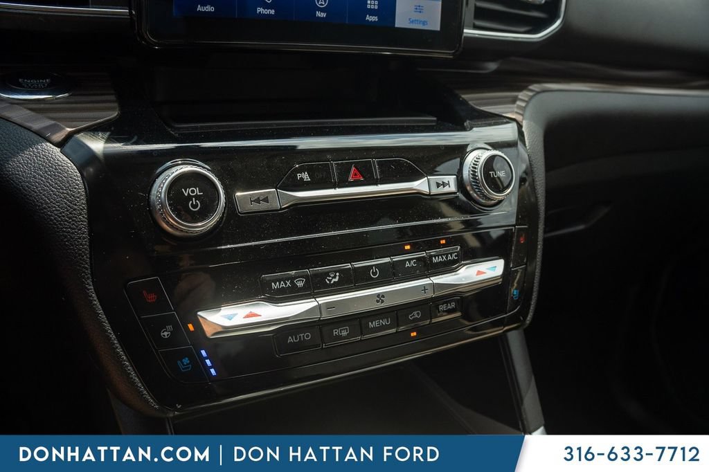 Certified 2023 Ford Explorer Limited AWD/4WD image 10