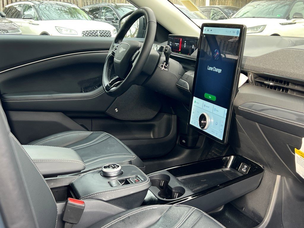 Certified 2024 Ford Mustang Mach-E Premium image 11