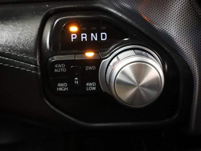 Used 2020 RAM 1500 Limited w/ Black Appearance Package AWD/4WD image 23