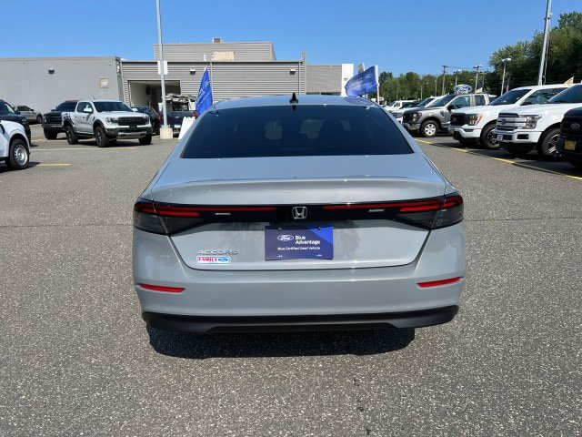 Used 2025 Honda Accord SE image 6
