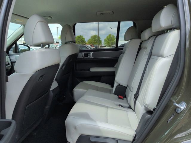 Used 2025 Hyundai Santa Fe SEL image 14
