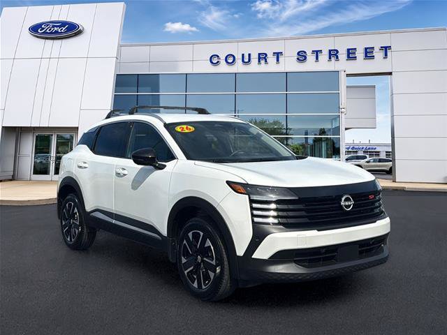 Used 2026 Nissan Kicks SR FWD image 3