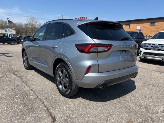 Certified 2024 Ford Escape ST-Line w/ Tech Pack #1 AWD/4WD image 11