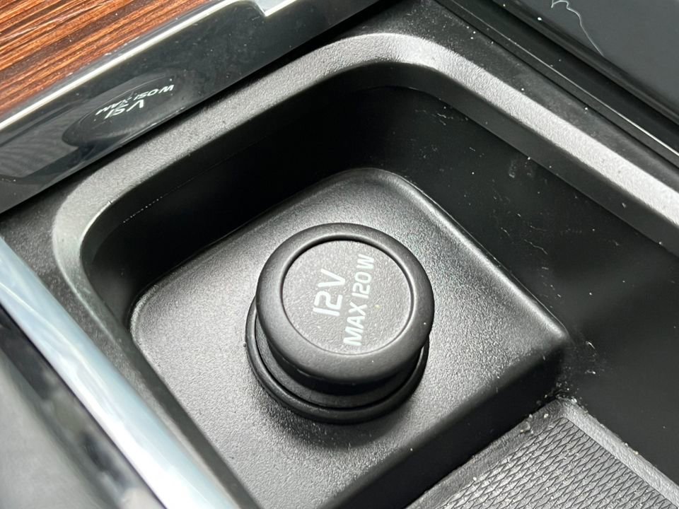 Used 2020 Volvo XC60 T6 Inscription w/ Protection Package Premier image 31