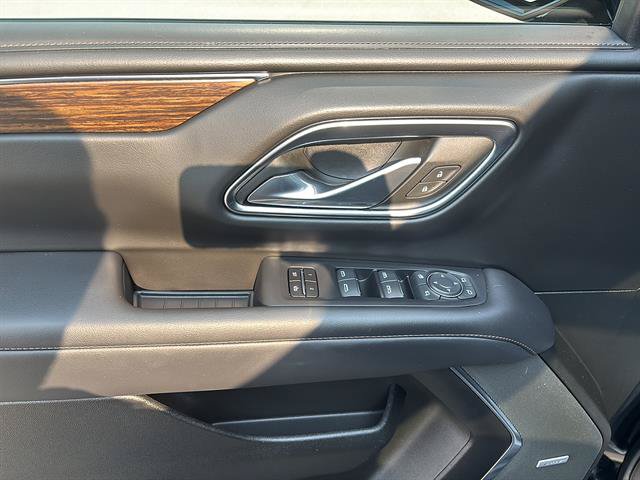 Used 2024 Chevrolet Tahoe High Country w/ Advanced Technology Package AWD/4WD image 14