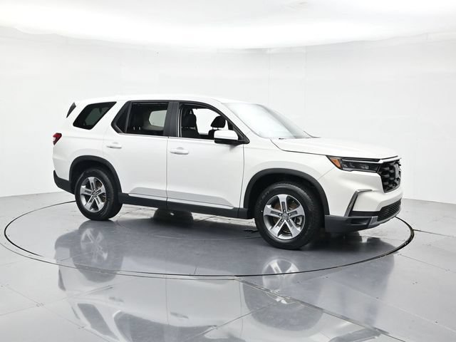 Used 2023 Honda Pilot EX-L image 3