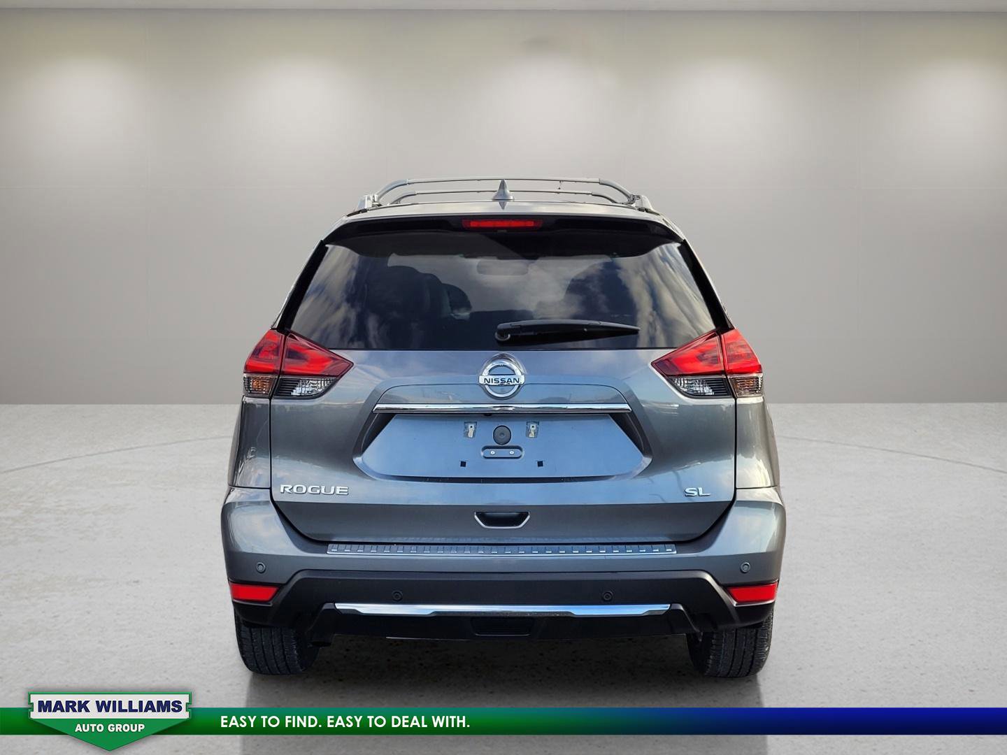Used 2019 Nissan Rogue SL w/ Premium Package image 4
