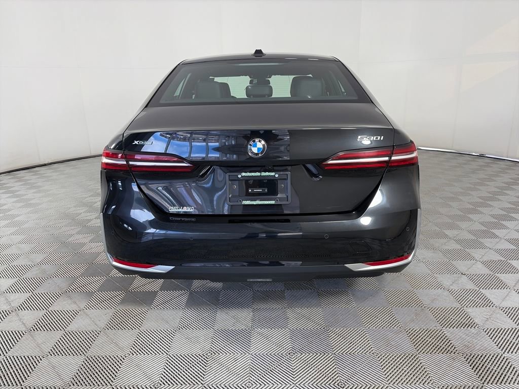 Used 2024 BMW 530i xDrive image 4