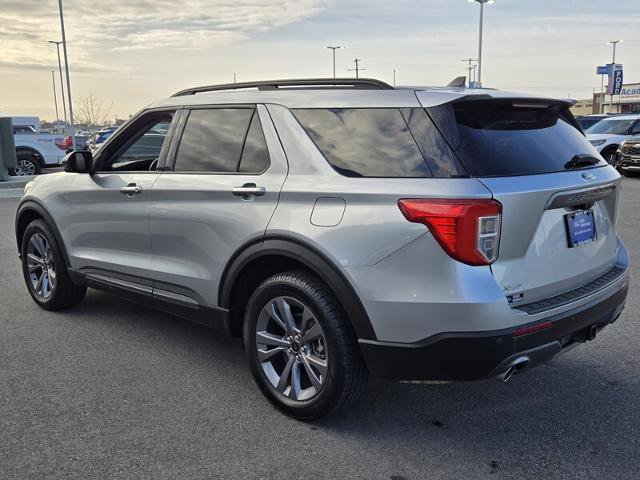 Certified 2022 Ford Explorer XLT w/ Equipment Group 202A image 7