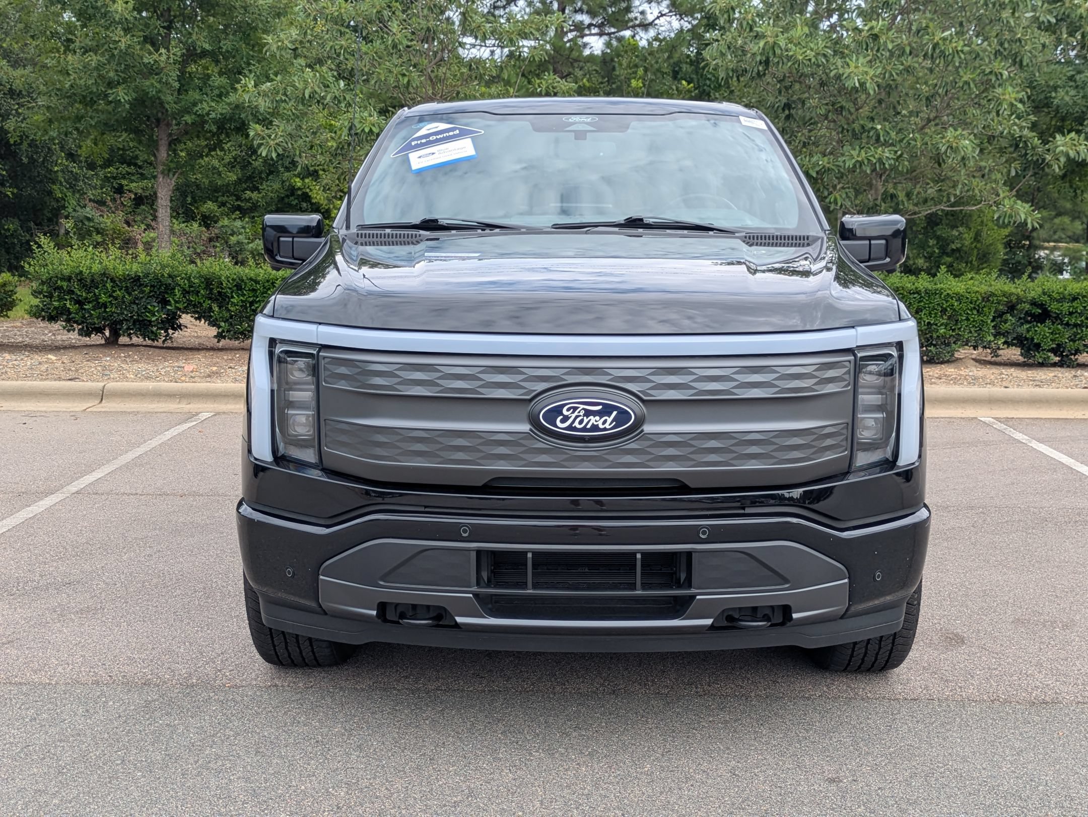 Certified 2025 Ford F150 Lightning Lariat w/ Max Trailer Tow Package AWD/4WD image 9