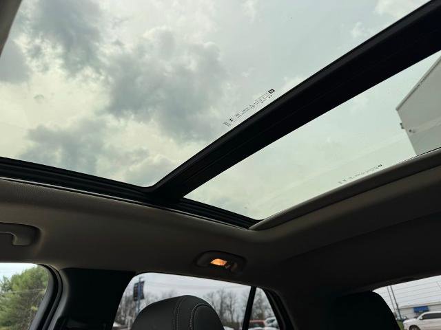 Used 2024 Buick Encore GX Avenir image 16