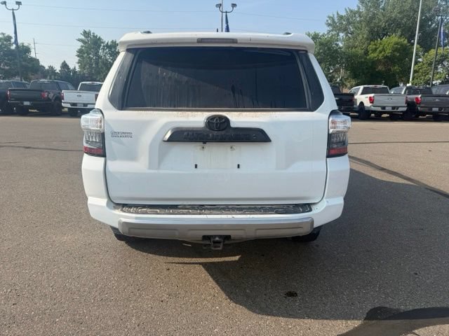 Used 2022 Toyota 4Runner TRD Off-Road Premium AWD/4WD image 9
