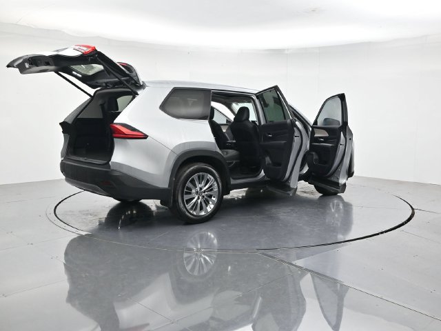 Used 2024 Toyota Grand Highlander AWD image 46