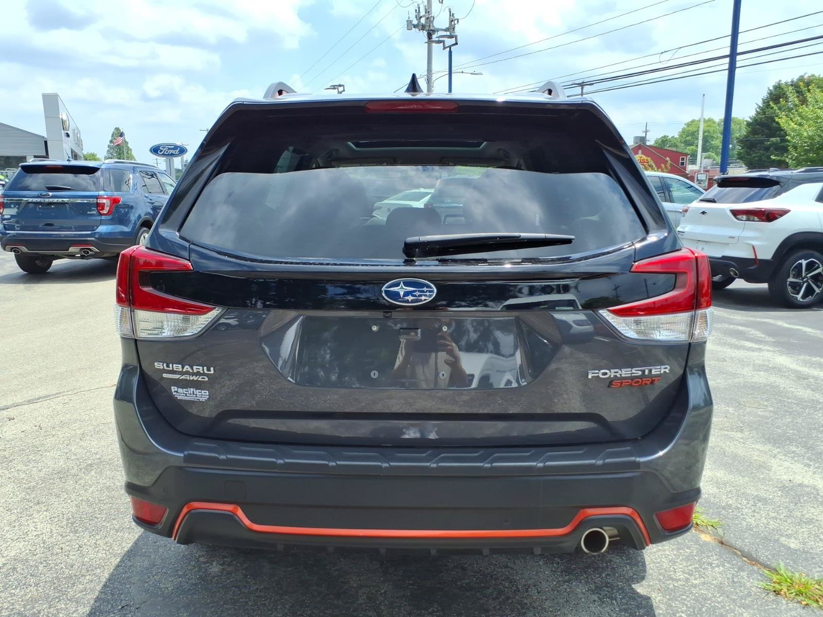Used 2024 Subaru Forester Sport AWD/4WD image 3
