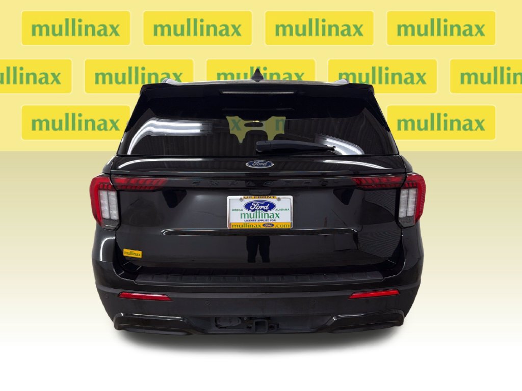 Certified 2025 Ford Explorer ST-Line RWD image 9