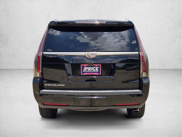 Used 2018 Cadillac Escalade Premium Luxury RWD image 7