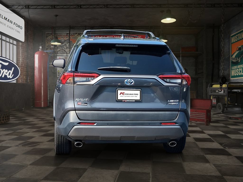 Used 2021 Toyota RAV4 Limited AWD/4WD image 5