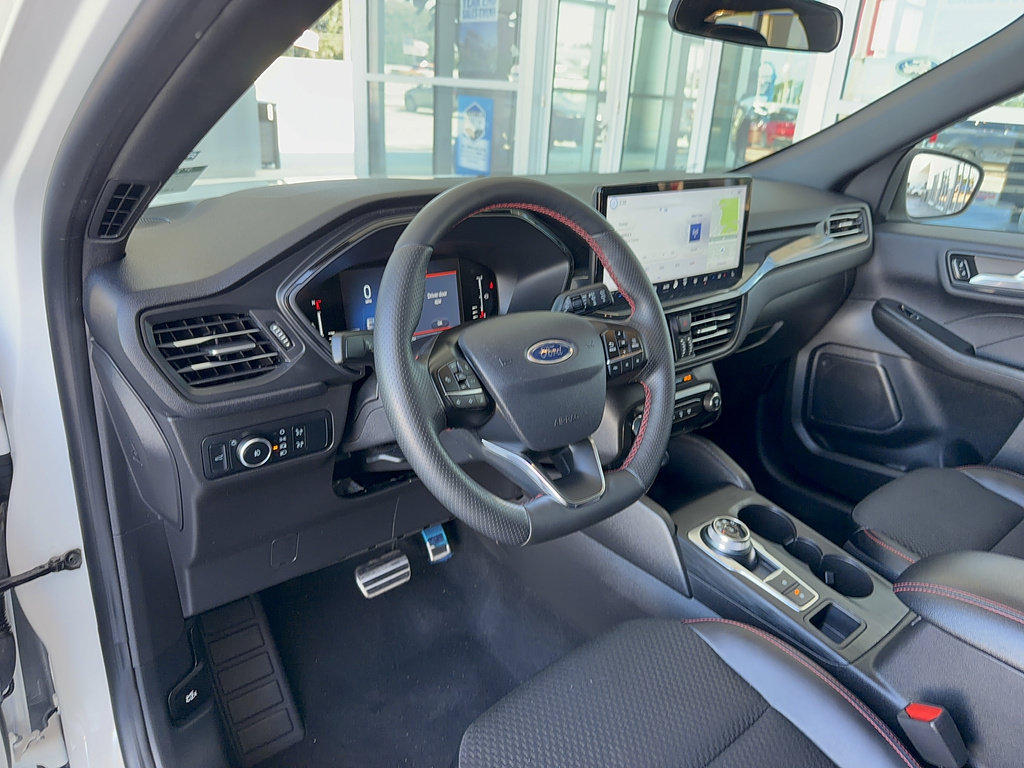 Certified 2024 Ford Escape ST-Line Select w/ Tech Pack #1 AWD/4WD image 10
