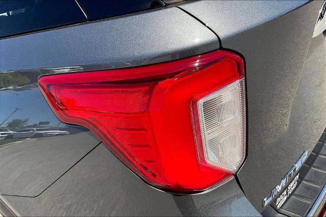 Certified 2022 Ford Explorer Limited w/ Limited Technology Package image 23