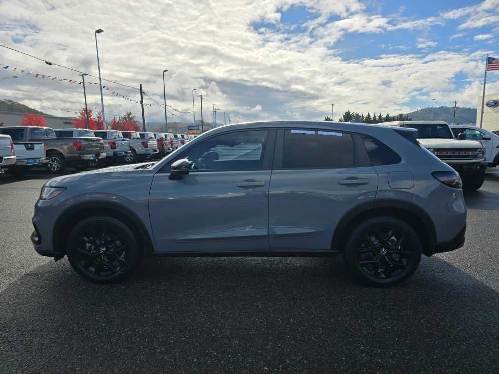 Used 2023 Honda HR-V Sport image 2