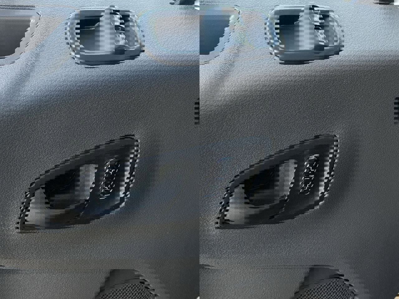 Certified 2023 Ford Transit 350 XLT image 23