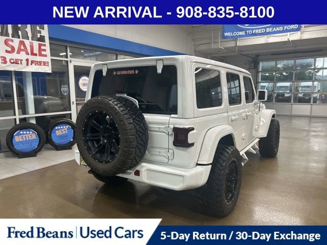 Used 2018 Jeep Wrangler Unlimited Sahara AWD/4WD image 8