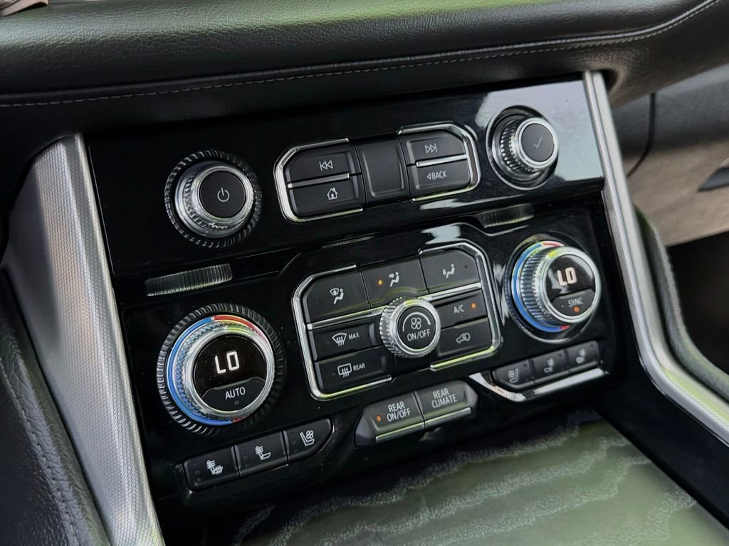 Used 2024 GMC Yukon Denali AWD/4WD image 24