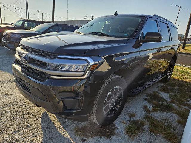 Certified 2024 Ford Expedition XLT RWD image 3