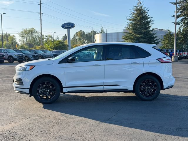 Certified 2024 Ford Edge SE w/ Black Appearance Package AWD/4WD image 7