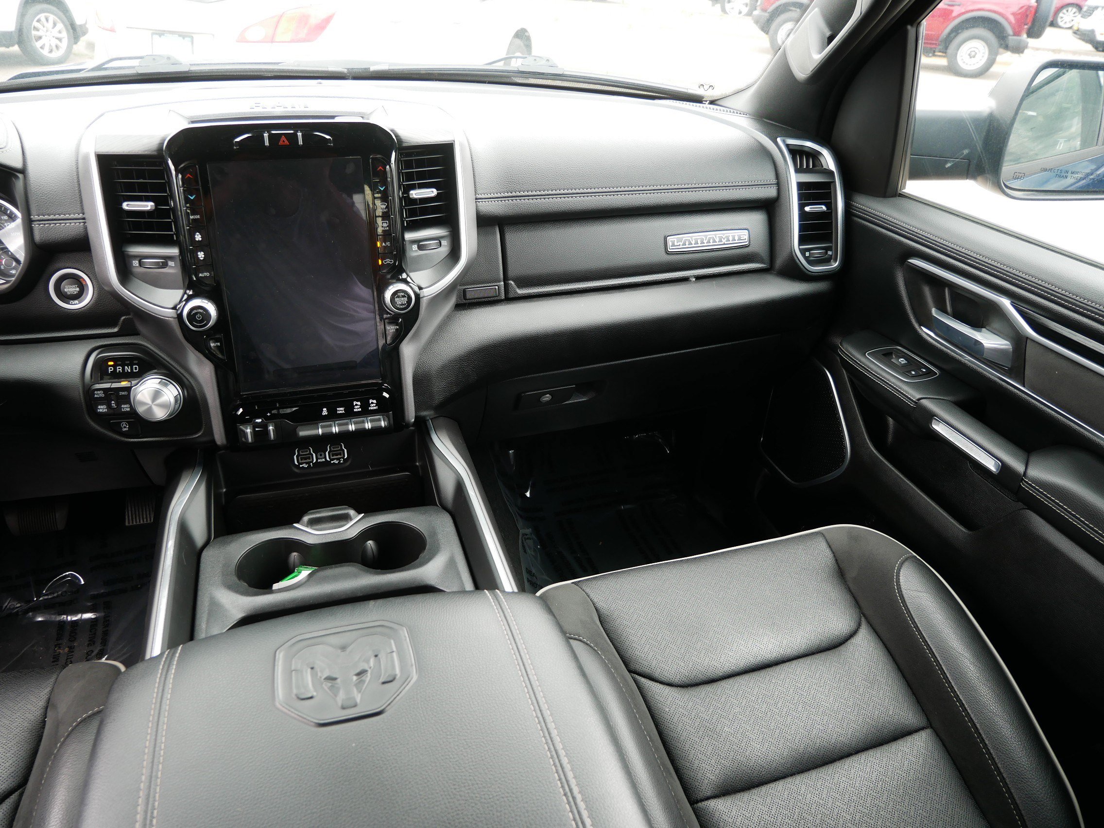 Used 2023 RAM 1500 Laramie AWD/4WD image 11